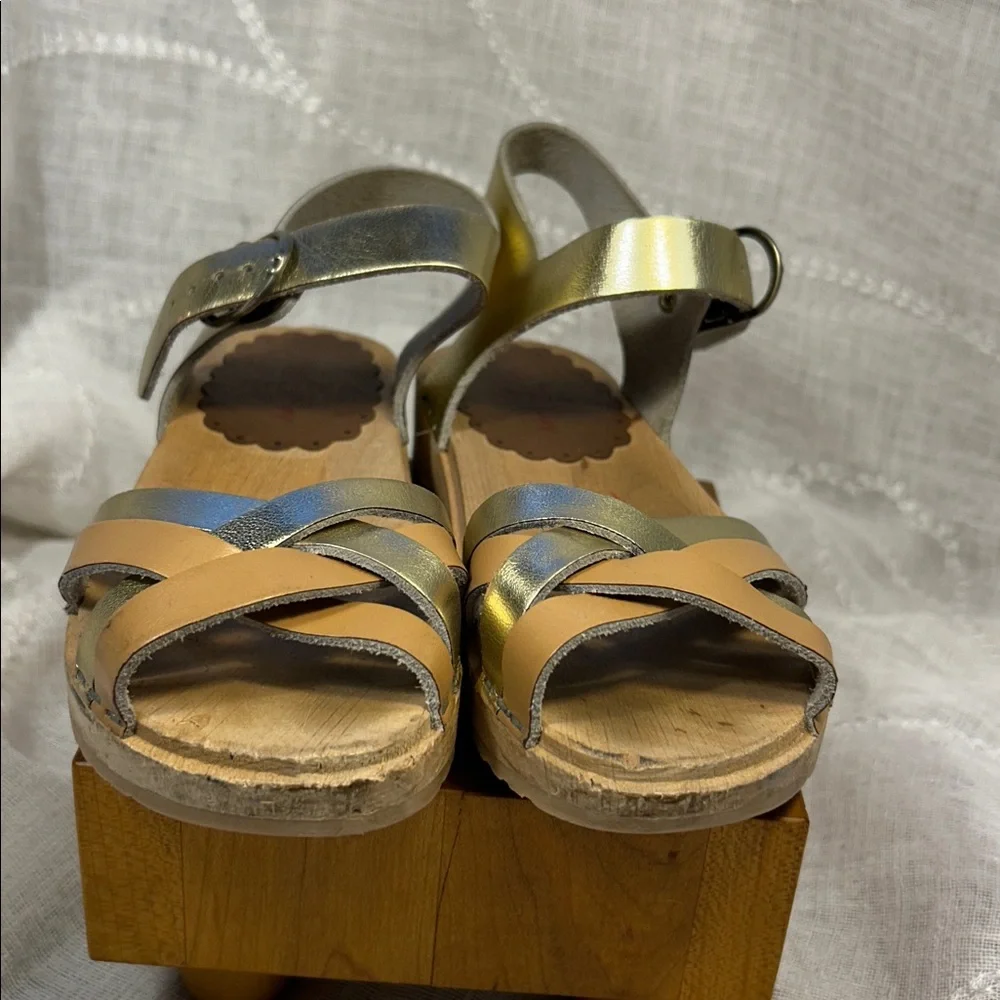 Hanna Andersson leather sandal clog